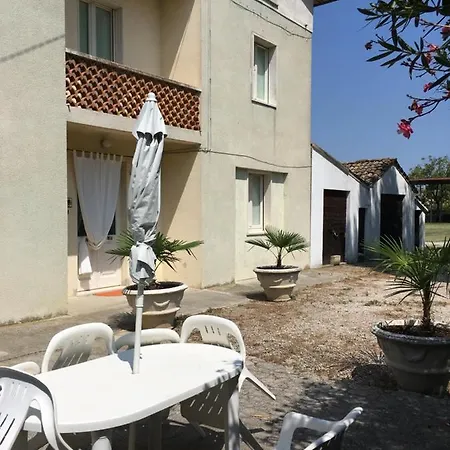 בית נופש Casa Alex Monterubbiano